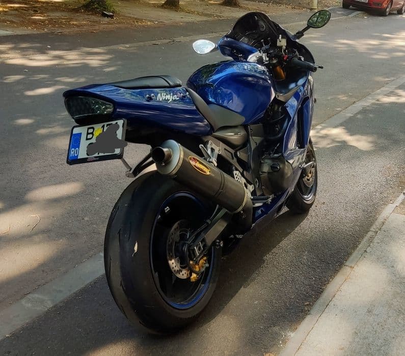 Kawasaki Ninja ZX-12R