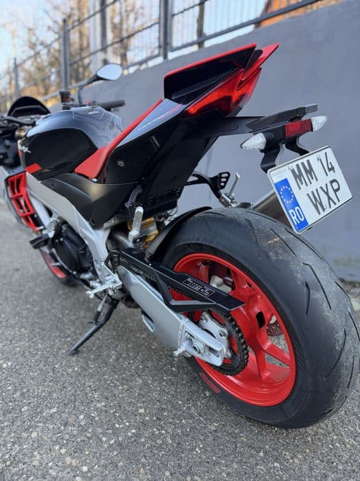 OCAZIE - Aprilia Tuono V4 1100 Factory
