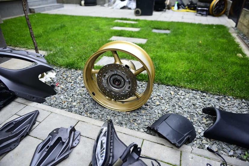 Yamaha FZ8 Fazer Carena / Far / piese   / Ghidon Rizoma / scarite /