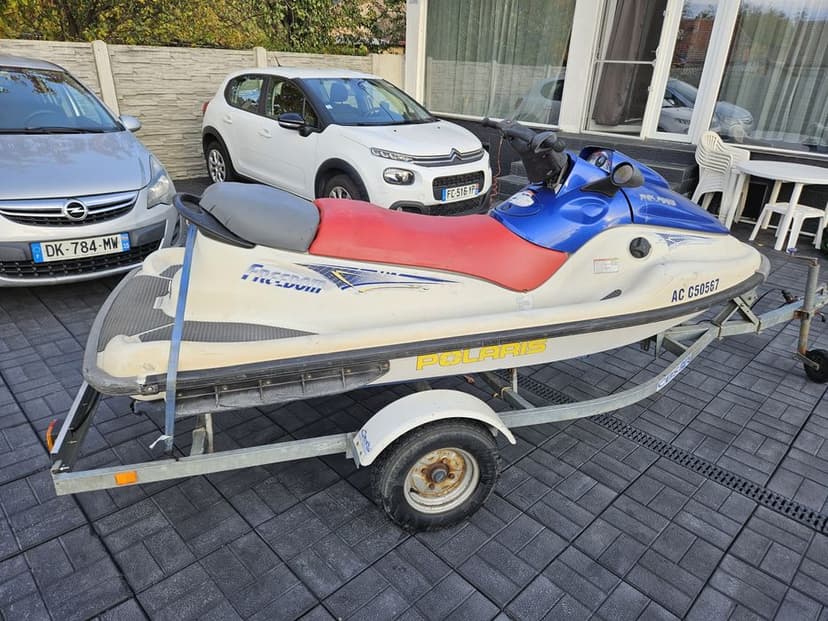 Skijet Polaris 2004 700cm3 + peridoc
