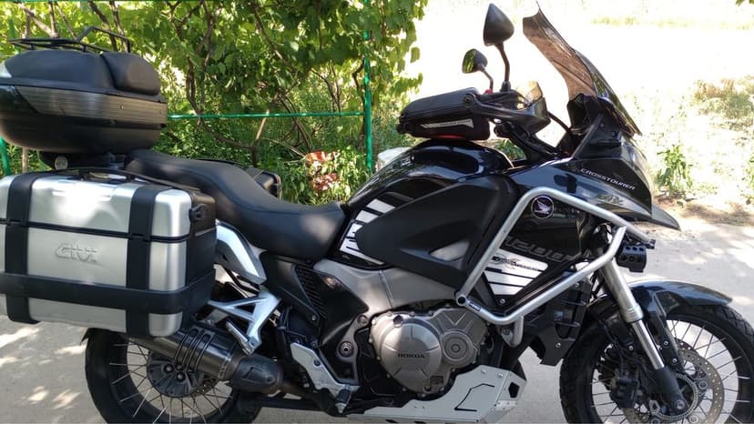 Motoideea vinde HONDA  CROSSTOURER VFR1200X 2012 ABS Rate Garantie