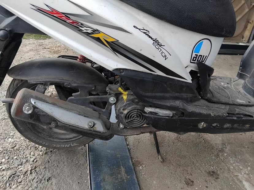 Vand urgent scuter nu porneste nu mai ma ocup de el