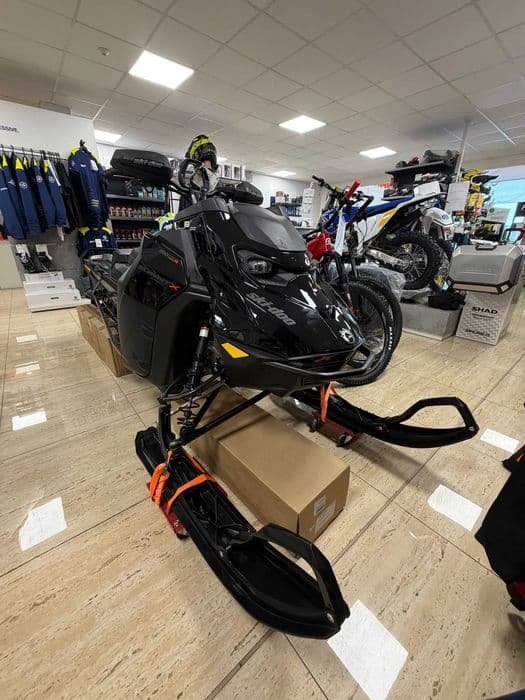 Snowmobil Ski-Doo Summit Expert Package 850 E-TEC Turbo R '24