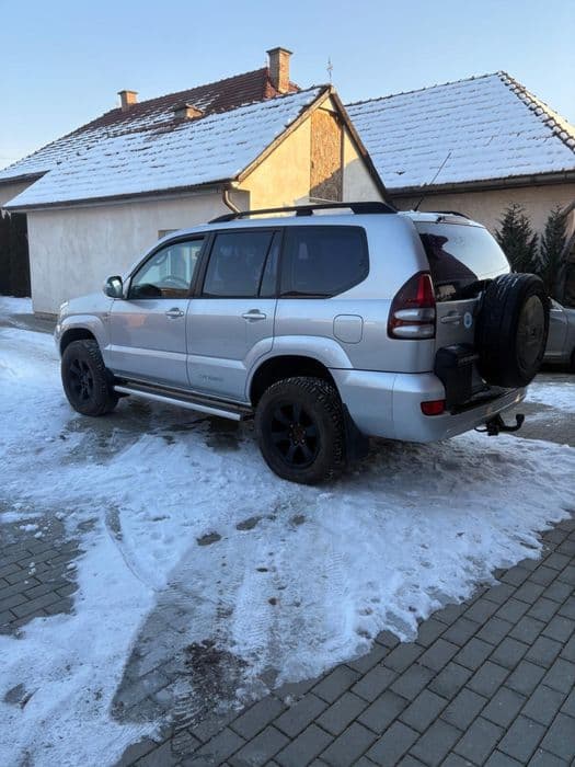 Toyota Land Cruiser J120 Autoutilitara
