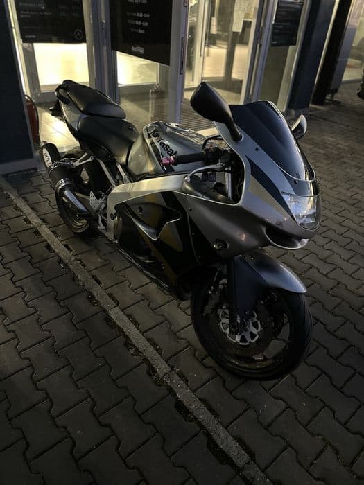 Kawasaki zx6-R Ninja