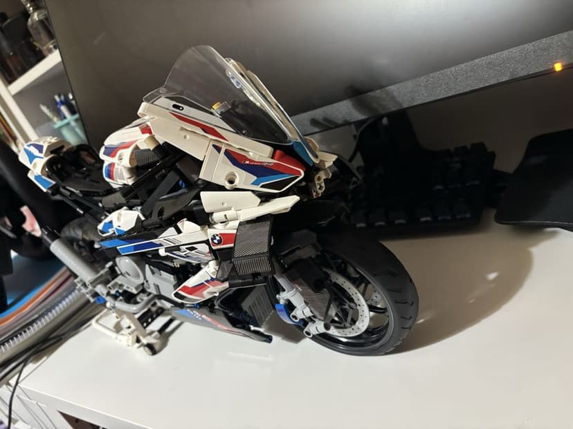 Vand bmw s1000rr lego tehnic identic facut