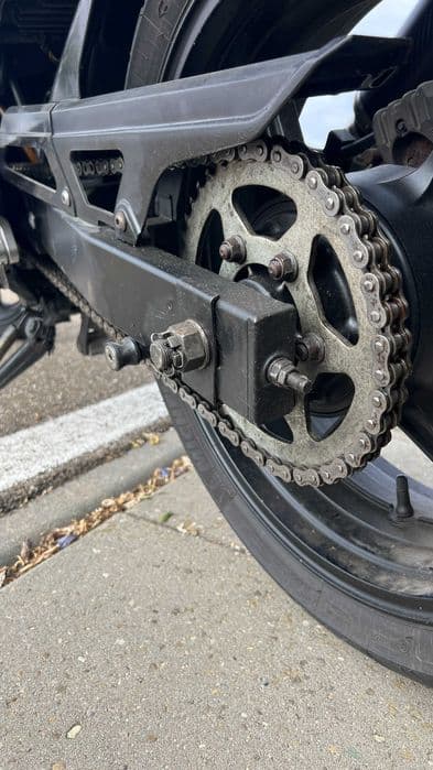 Kawasaki Z750 - naked