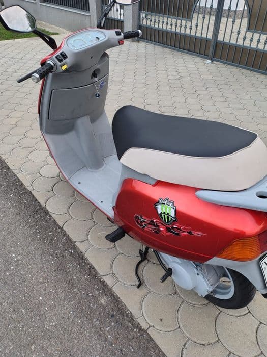 Scuter Piaggio Sfera