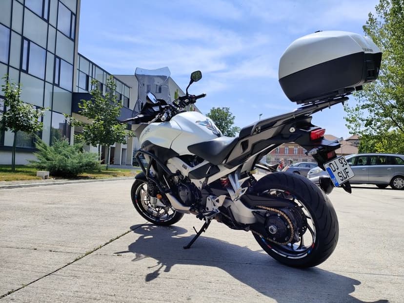 Vând honda VFR Crossrunner 800x