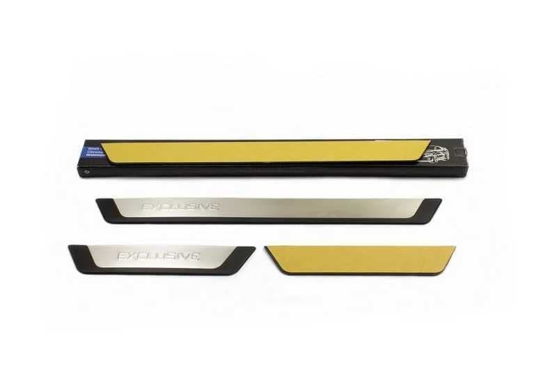 Set 4 bucati aparatori noroi dedicate Toyota Hilux 2006-2015 , 2015->