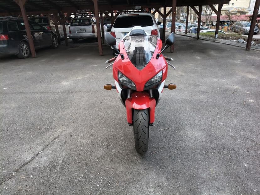 Honda. CBR 1000 rr Fireblade SC57 Raritate