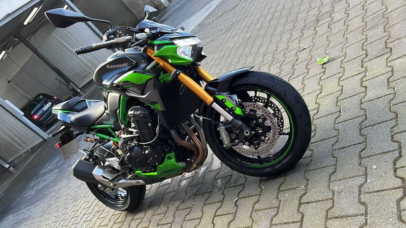 Kawasaki Z900 SE 2024-3500 km Garantie Kawasaki 3 ani (Brembo+Öhlins)