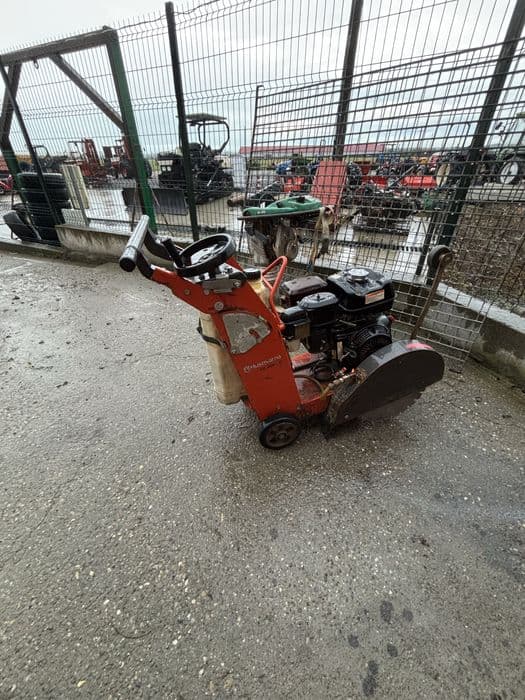 Masina de taiat asfalt beton  Husqvarna