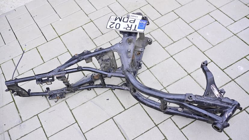 Cadru Sasiu Cu Acte Kawasaki Z750 2004