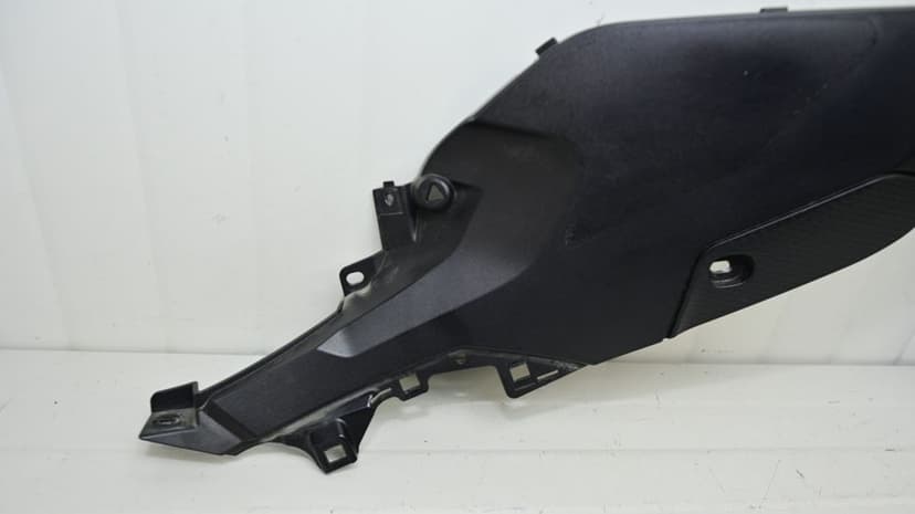 Carena Plastic Lateral Rezervor Dreapta BMW F900R 2019 - 2025