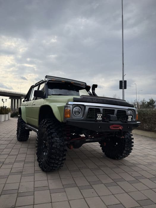 Nissan patrol y60 (OffRoad)