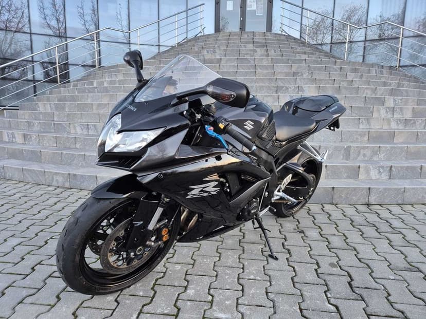 Suzuki GSX-R 750 ~  Garantie ~ Rate directe fara DOBANDA ~