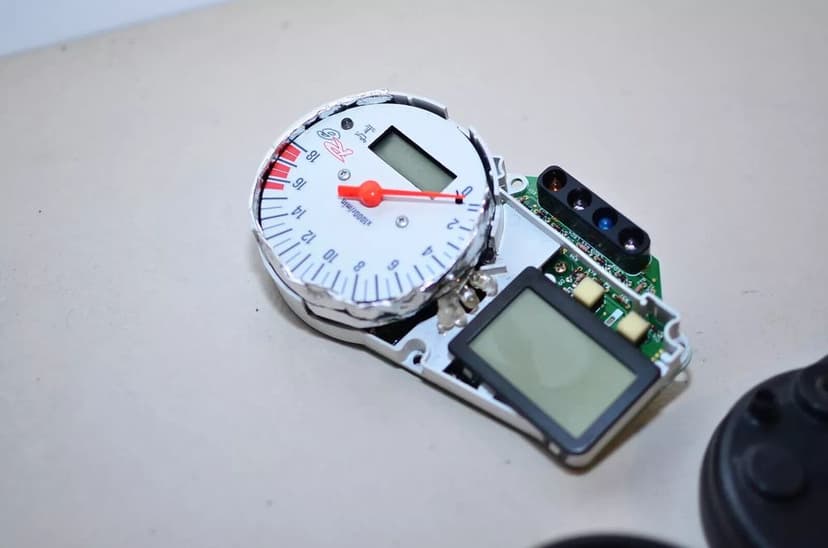 Yamaha R6 1999-2002 Bord avariat