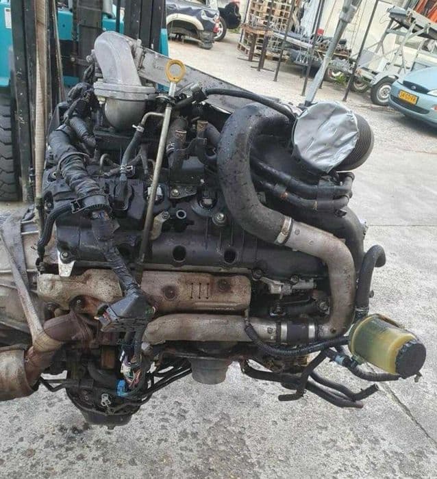 Motor v8 d Toyota Land cruiser j 200
