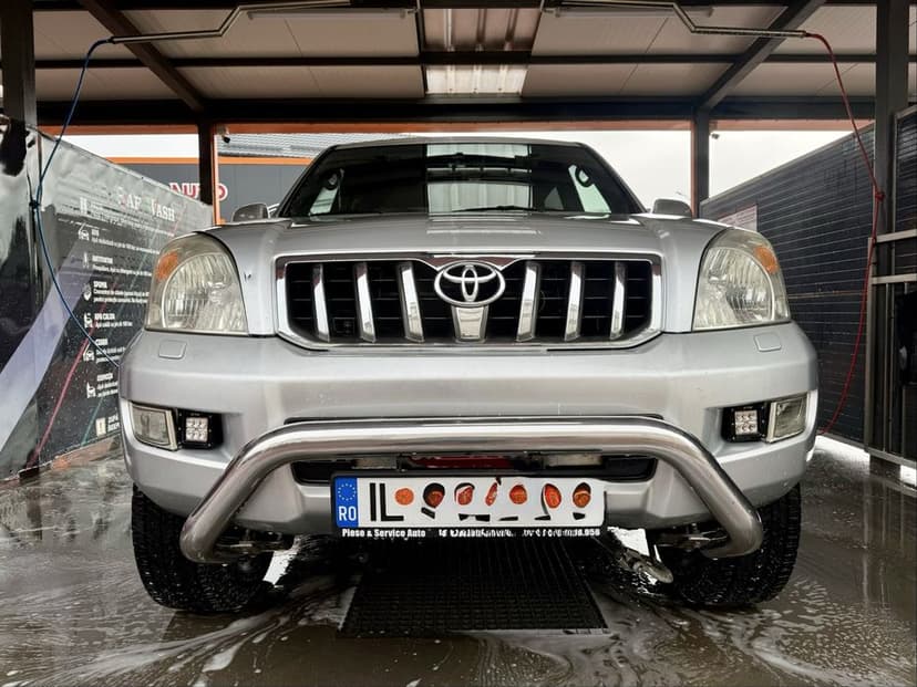 Vand Toyota Land Cruiser automata