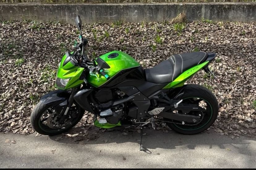 Kawasaki Z750 cu ABS, 2009, înmatriculat, evacuare IXIL, 37500km