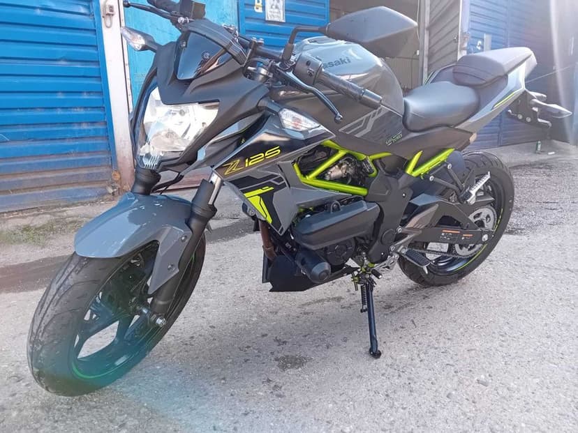 KAWASAKI Z125 2024   1000 km  ABS (clasa yzf , duke , cbr, mt)