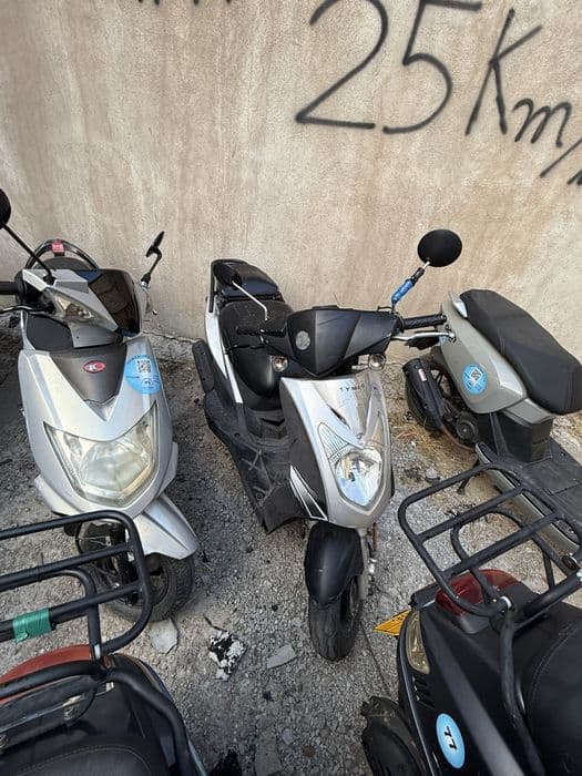 Scutere fara permis de inchiroat