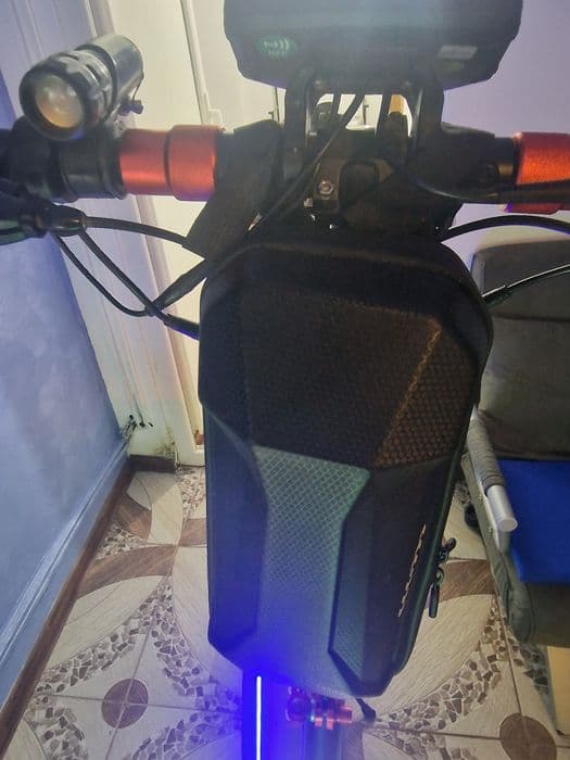 Vând trotineta electrica scooter ix6