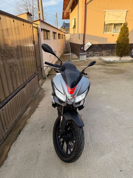 Aprilia Tuono 125/Octombrie 2021/7200 km/Adusa recent