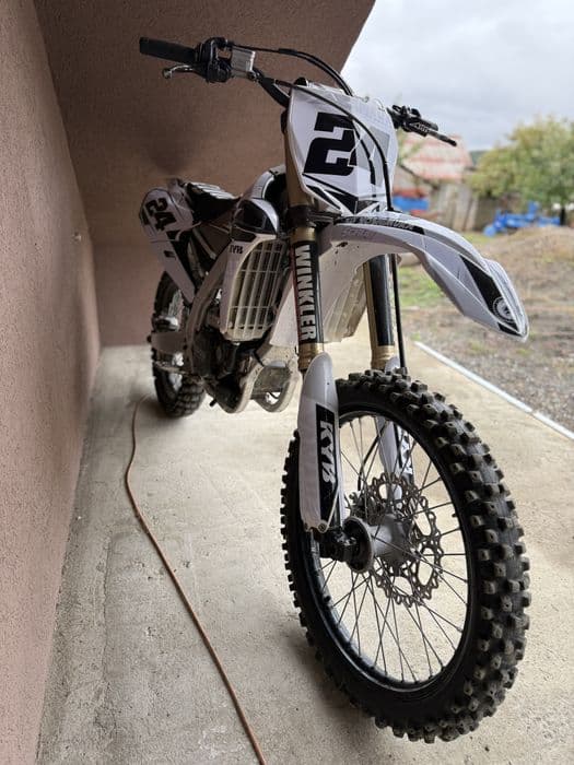 Dezmembrez !yamaha yz250f in stare perfecta