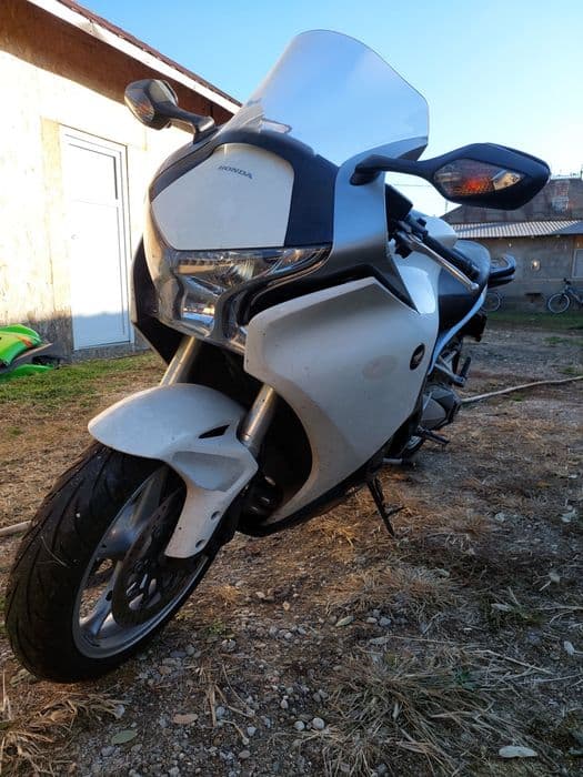 Vand Piese Honda VFR 1200 F      2010