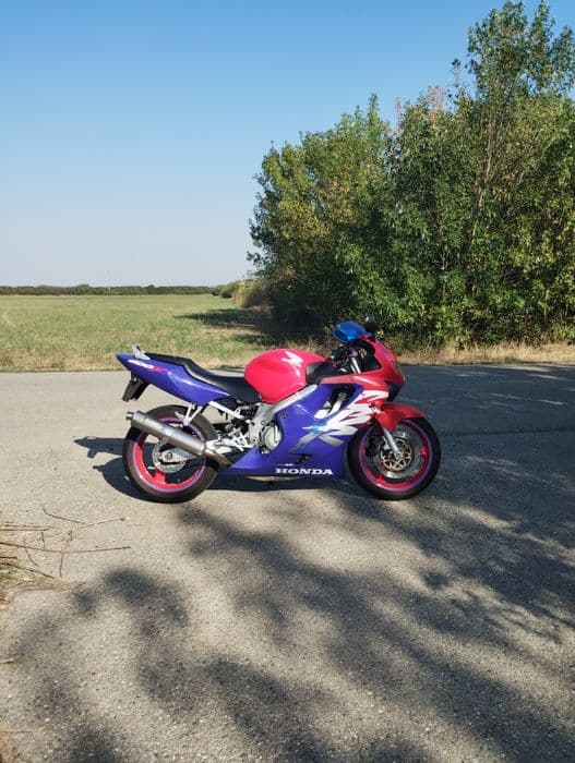 Honda CBR 600 F4