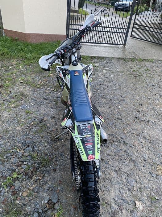 Husqvarna TE 300 2017 - Enduro-Carburator