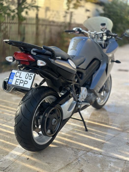 Vand sau schimb cu cross BMW F800 ST