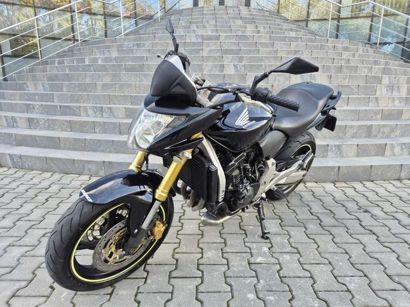 Honda Hornet 600 ~ Garantie ~ Rate directe fără DOBÂNDA ~