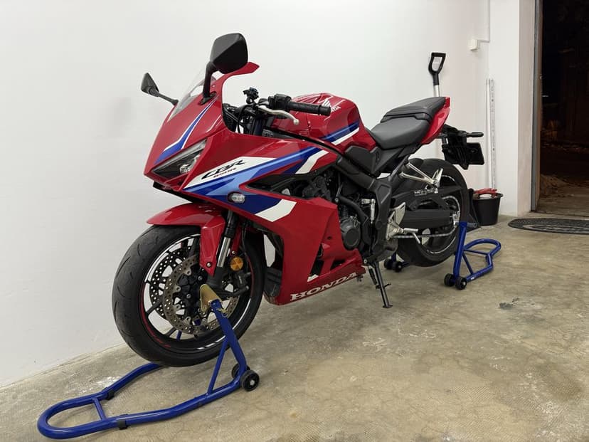 Honda CBR 650 R E-Clutch 2024
