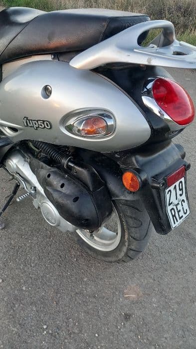 Vând scuter funcțional