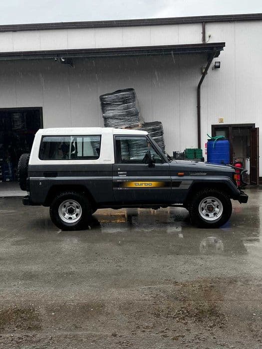 Toyota Land Cruiser LJ73 2.4 turbo diesel, an fabricatie 1989