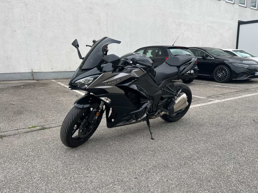 Kawasaki Z1000SX | ABS | KTRC | 2017 | 28.000KM | LED