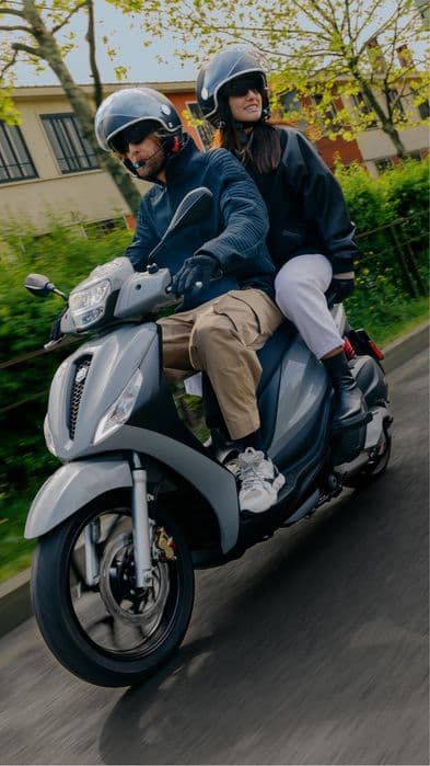 Sym Cruisym 300cc și Piaggio Medley 125cc