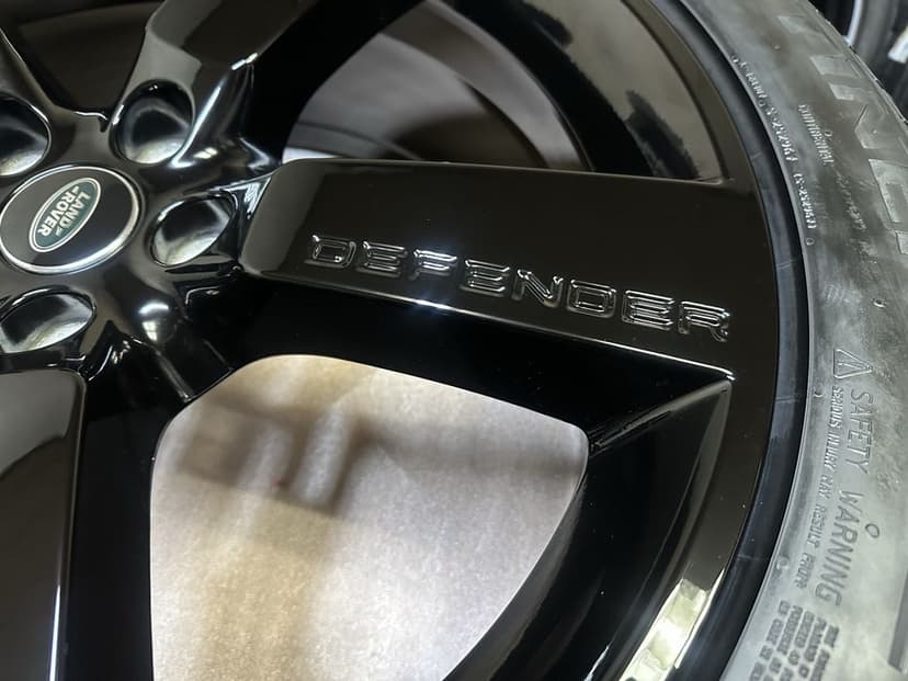 Jante Originale Land Rover DEFENDER pe 22 cu anv. vara !