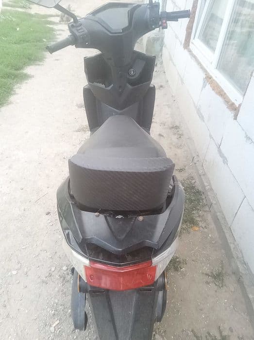 Scuter elctric 20 ah 48 V 1500 W pentru Mai multe in privat
