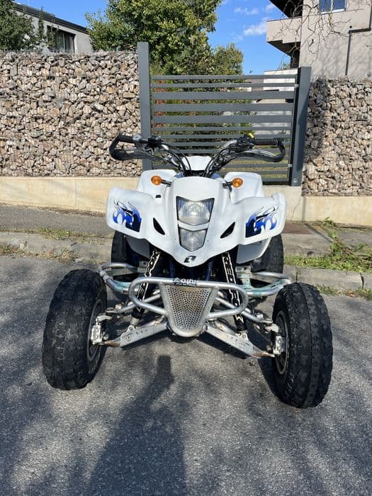 Suzuki ltz 400. (Quad atv ak 47)