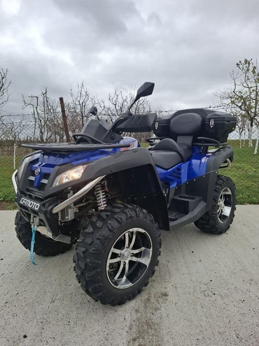 Cforce 800 EFI V-Twin