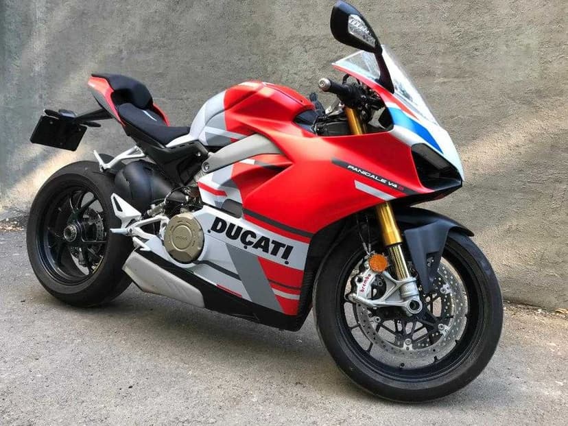 Ducati Panigale V4S Corse