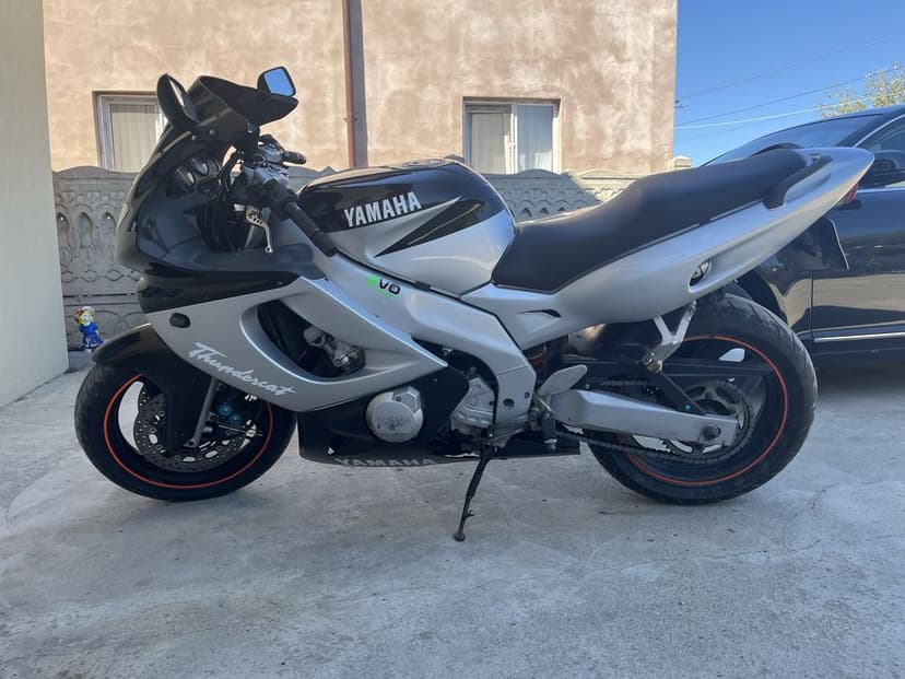Yamaha Thundercat YZF 600 schimb cu Auto , cross sau ATV