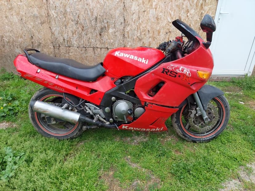 Vand Piese Kawasaki Ninja ZZR 400    1992