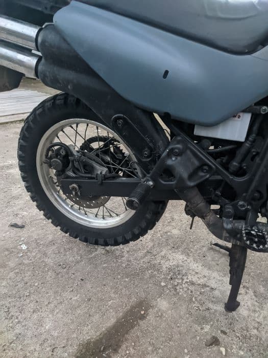 Honda Transalp xl600( Motocicleta Touring, enduro)