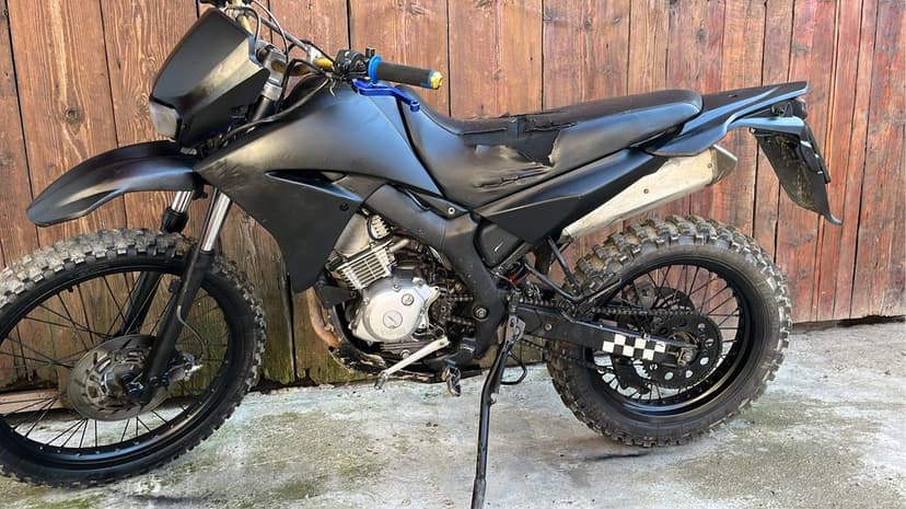 Cross yamaha xt125R