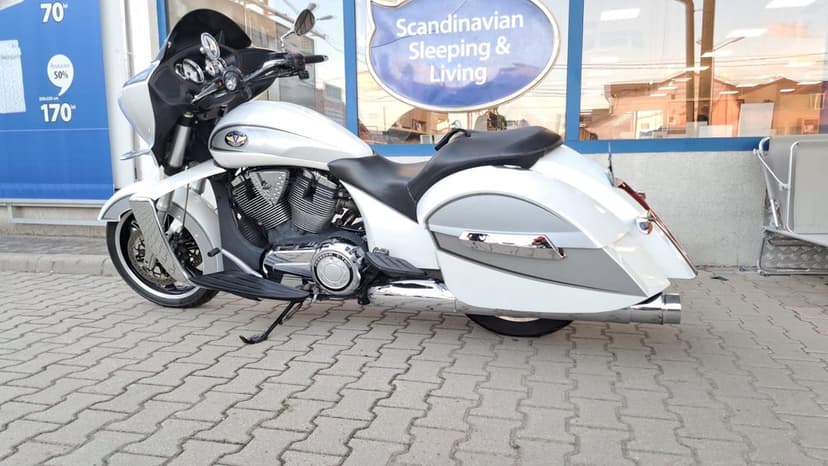 Vand Victory Cross Country // 2012 // Recent adusa